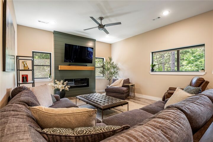 Property Photo:  37 Shropshire Drive  AR 72714 