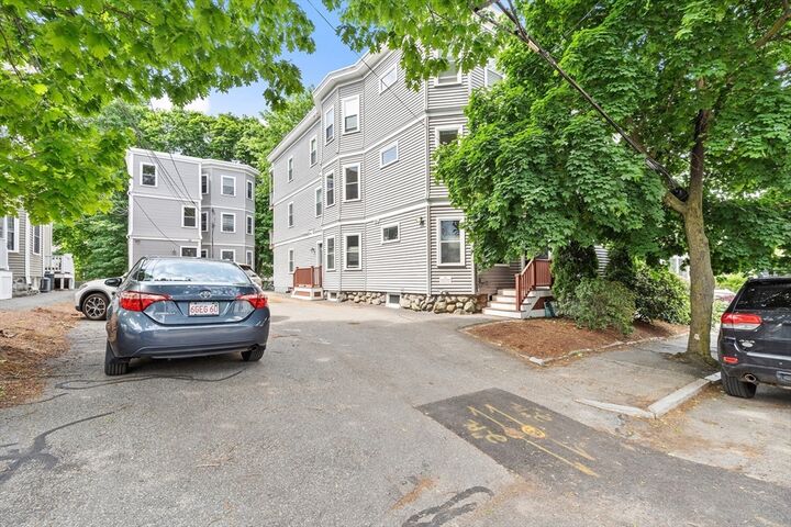 Property Photo: 17 Robbins St 3-1 MA 02453