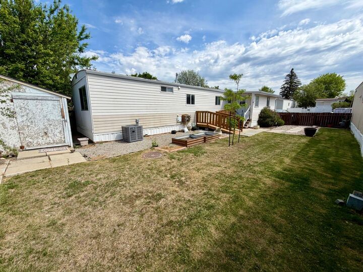 Property Photo: 2300 13 Street N 311 AB T1H 4E8