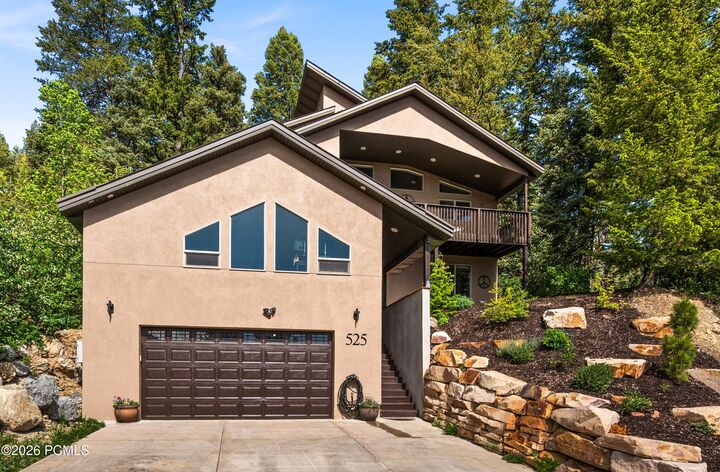 Property Photo: 525 Upper Evergreen Drive UT 84098