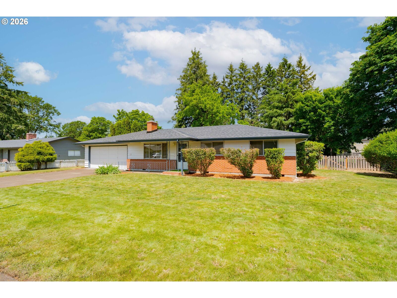 Property Photo: 11104 NE 46th St WA 98682