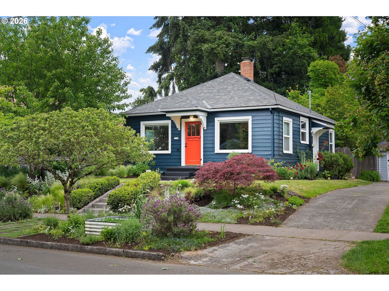 Property Photo: 7716 N McKenna Ave OR 97203