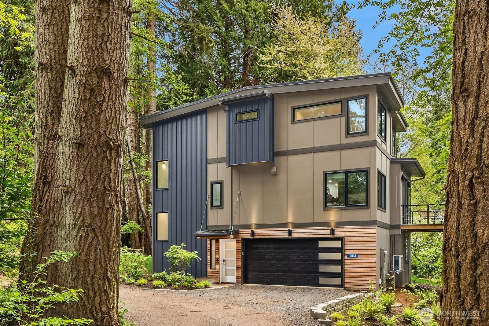 Property Photo: 10003 Manitou Beach Drive NE WA 98110
