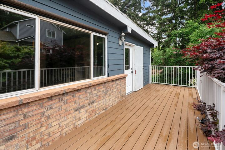Property Photo:  2320  Ravenna Street  WA 98203 