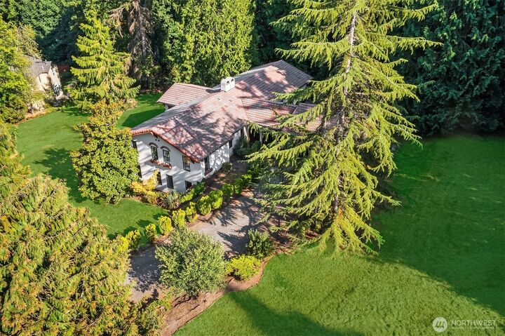 Property Photo:  16409 NE 43rd Ct  WA 98052 