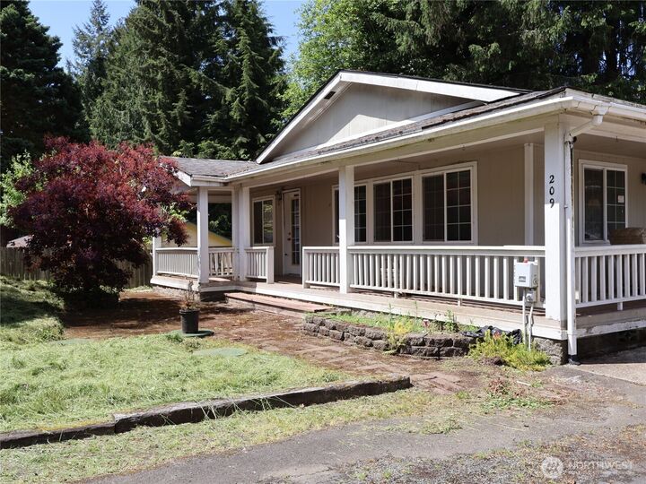 Property Photo:  209  Fairway Drive  WA 98520 