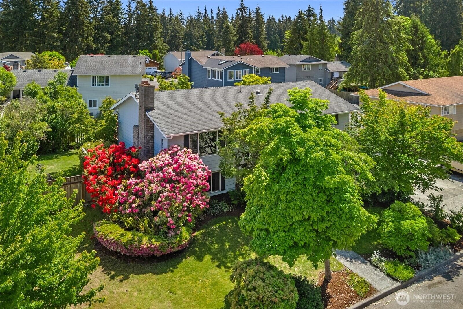 Property Photo:  17631  69th Place W  WA 98026 
