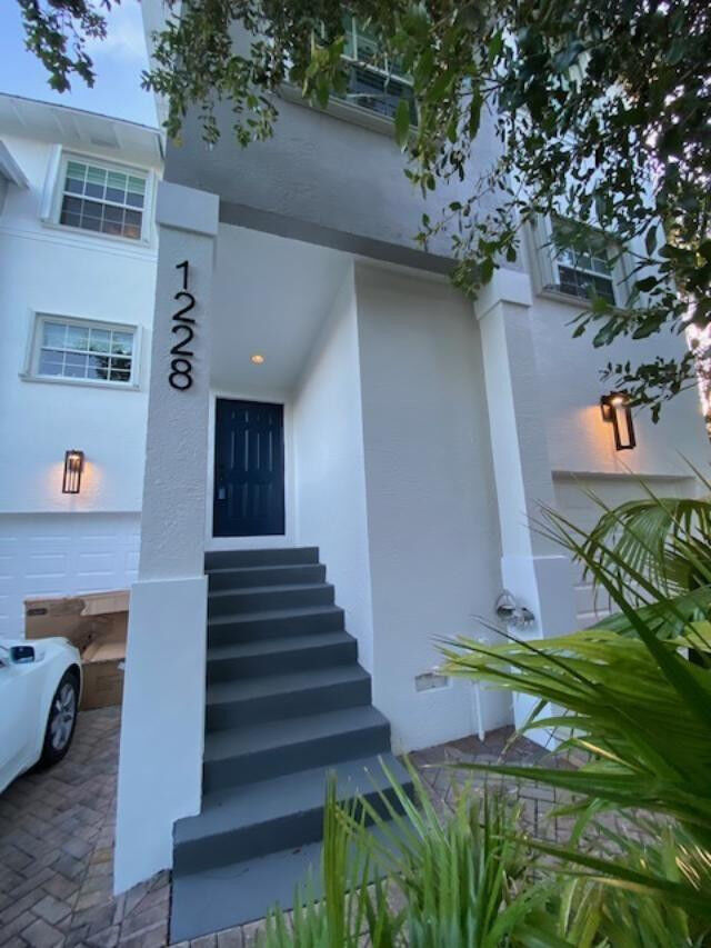 Property Photo:  1228 W Las Olas Boulevard 1228  FL 33312 