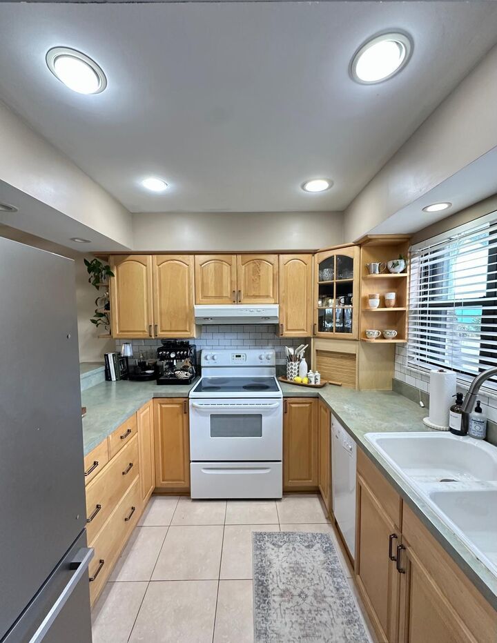 Property Photo:  13509 S Indian River Drive 406  FL 34957 