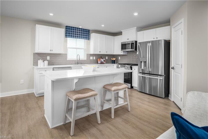 Property Photo:  6420 Temple Ln  VA 23168 