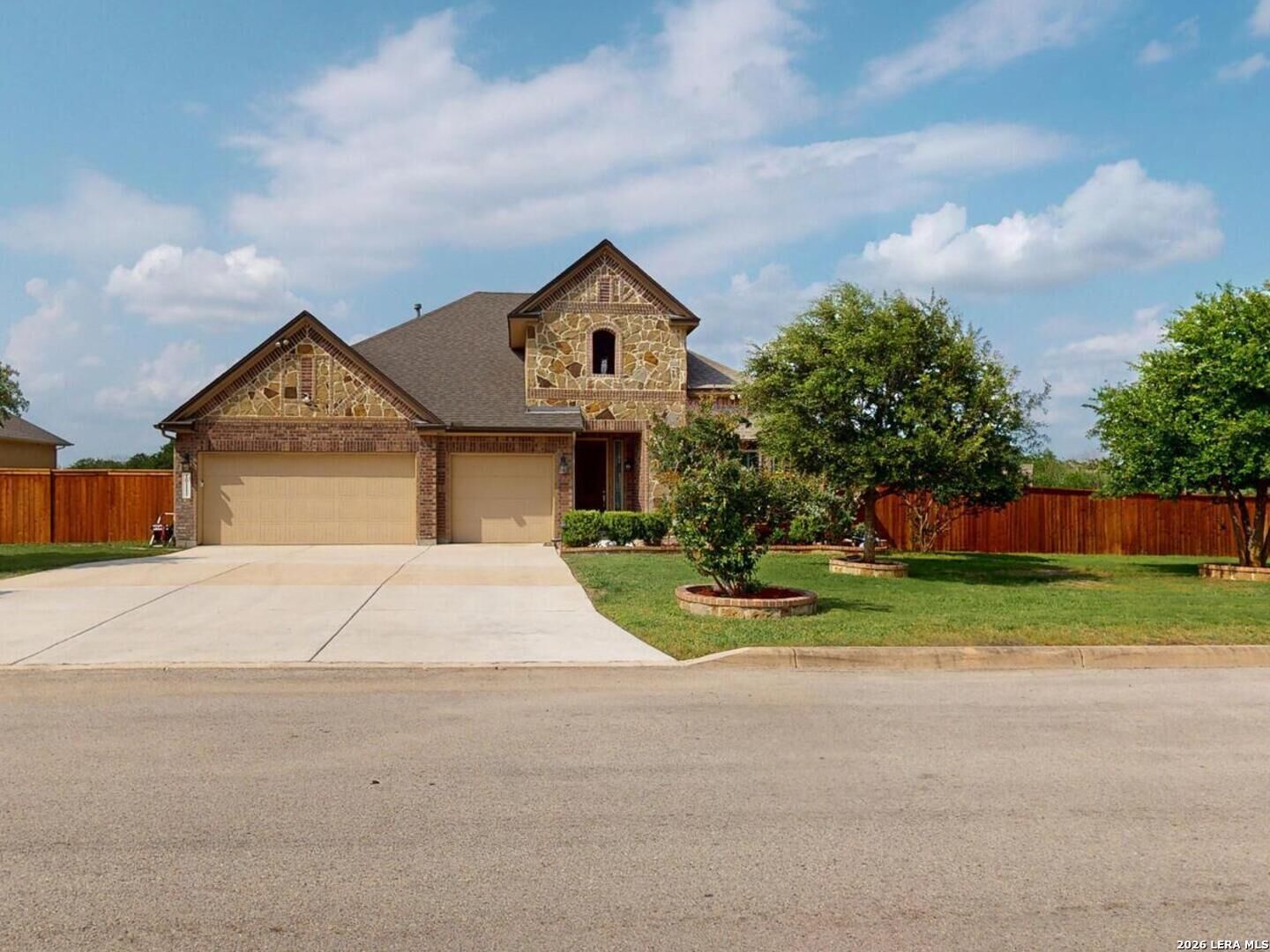 Property Photo:  10111 Shallow Bank  TX 78109 