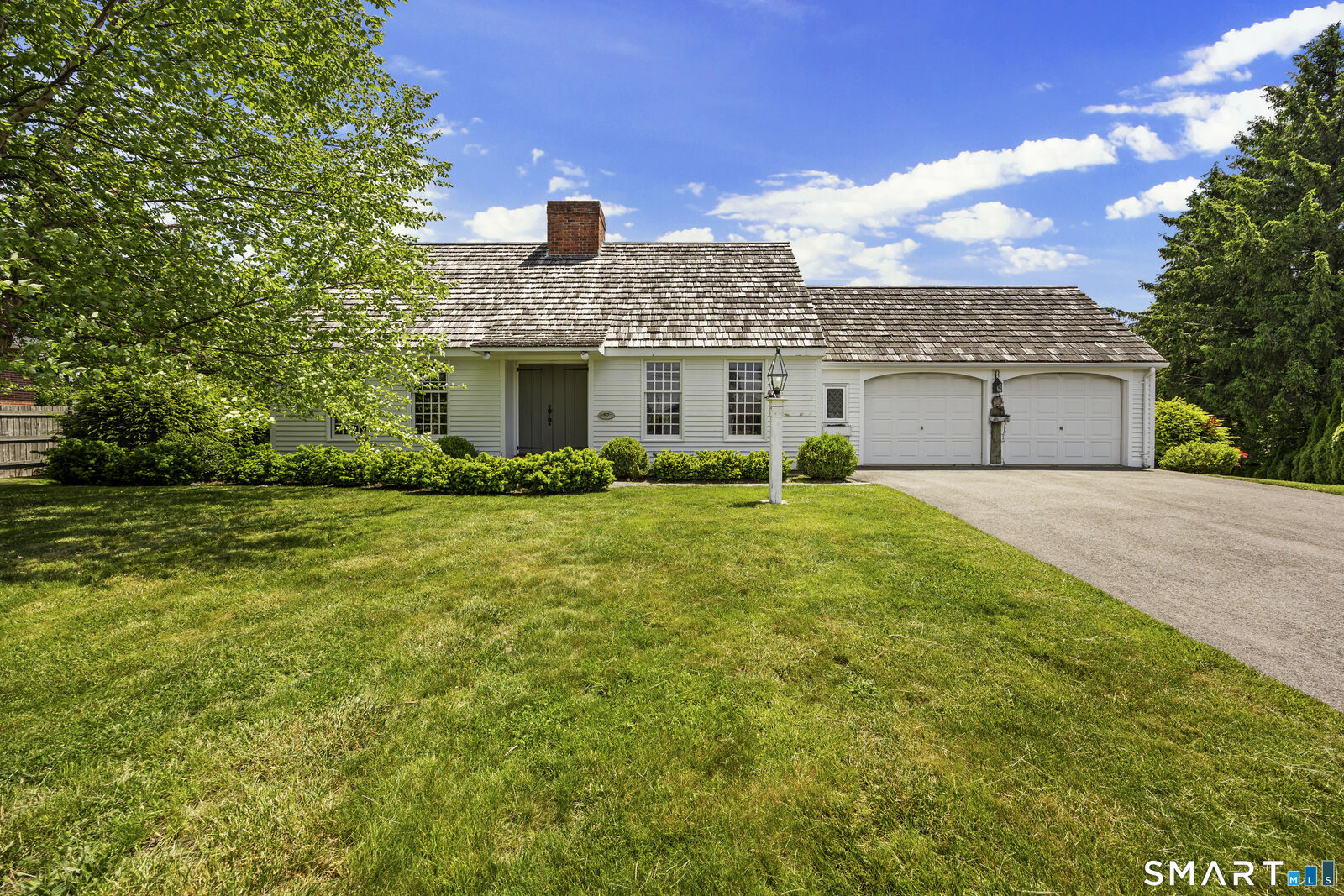 Property Photo:  52 Susan Lane  CT 06450 