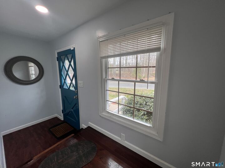 Property Photo:  556 Pepper Street  CT 06468 