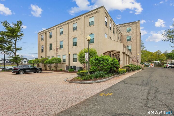 Property Photo: 146 High Street 308 CT 06460