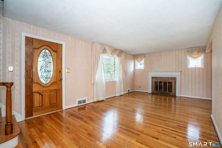 Property Photo: 19 Newgate Street CT 06110
