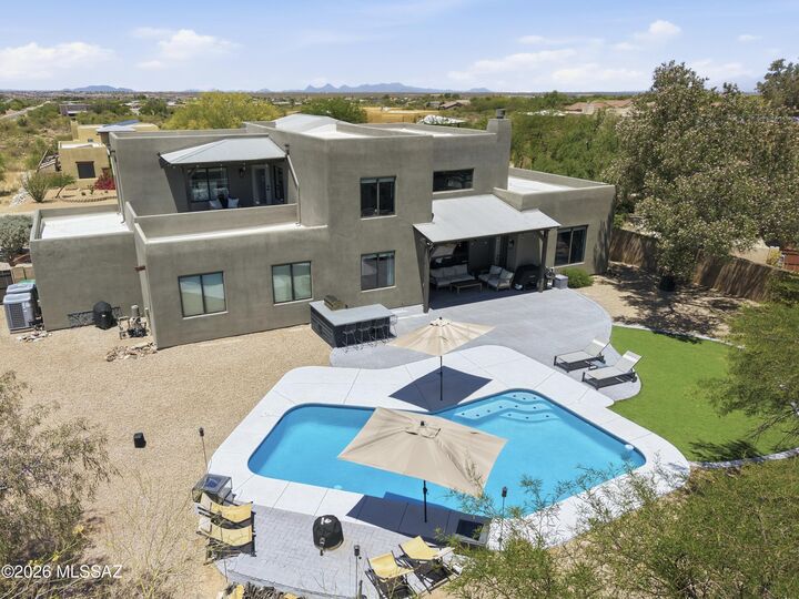 Property Photo: 10017 S Placita Notable AZ 85641