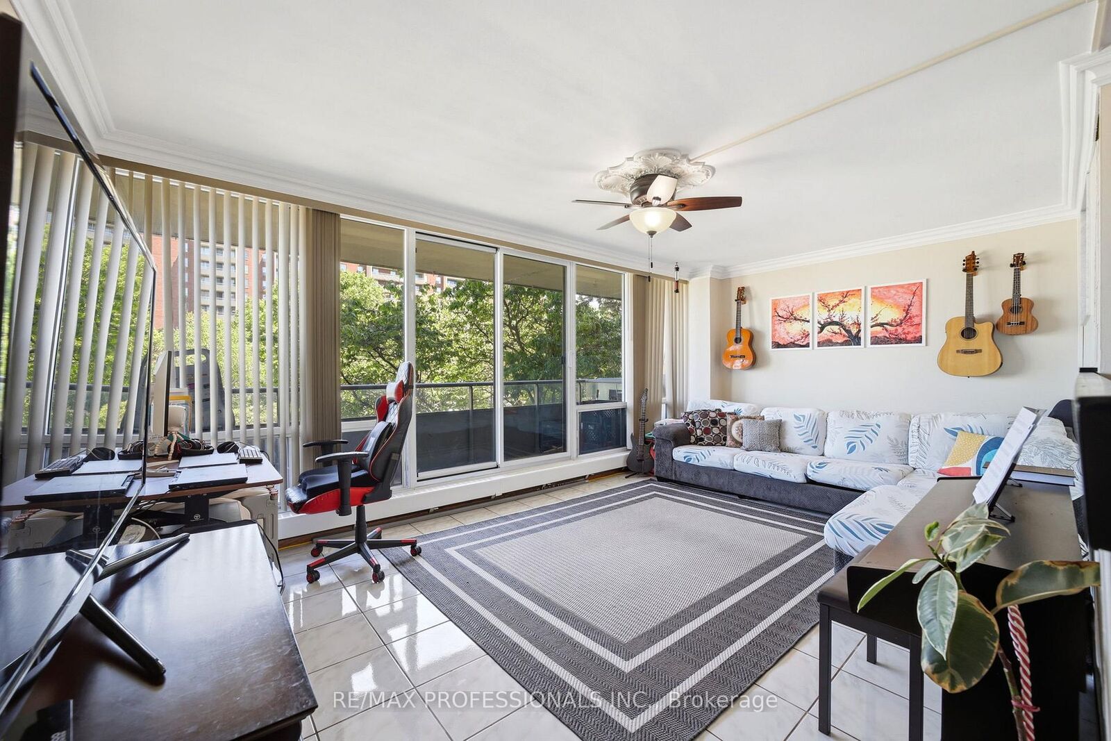 Property Photo:  19 Four Winds Drive 204  ON M3J 2S9 