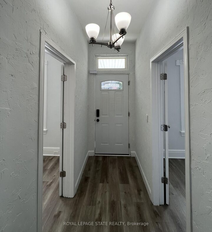 Property Photo: 44 Madison Avenue ON L8L 5Y1