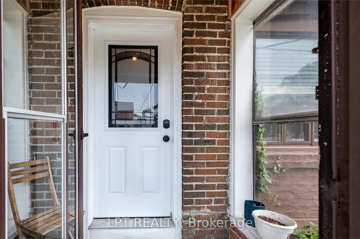 Property Photo: 541 Vaughan Road ON M6C 2R2
