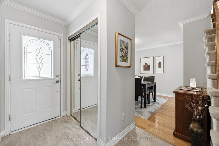 Property Photo: 1118 Glen Valley Road ON L6M 3K8
