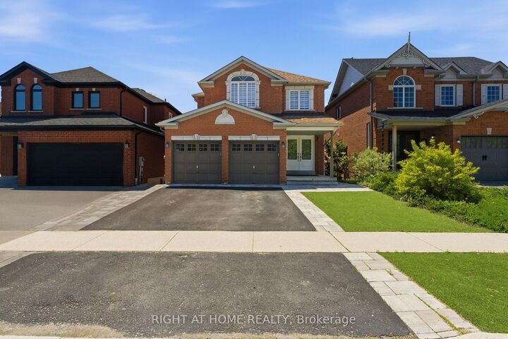 Property Photo: 182 Mowat Crescent ON L7G 6A4
