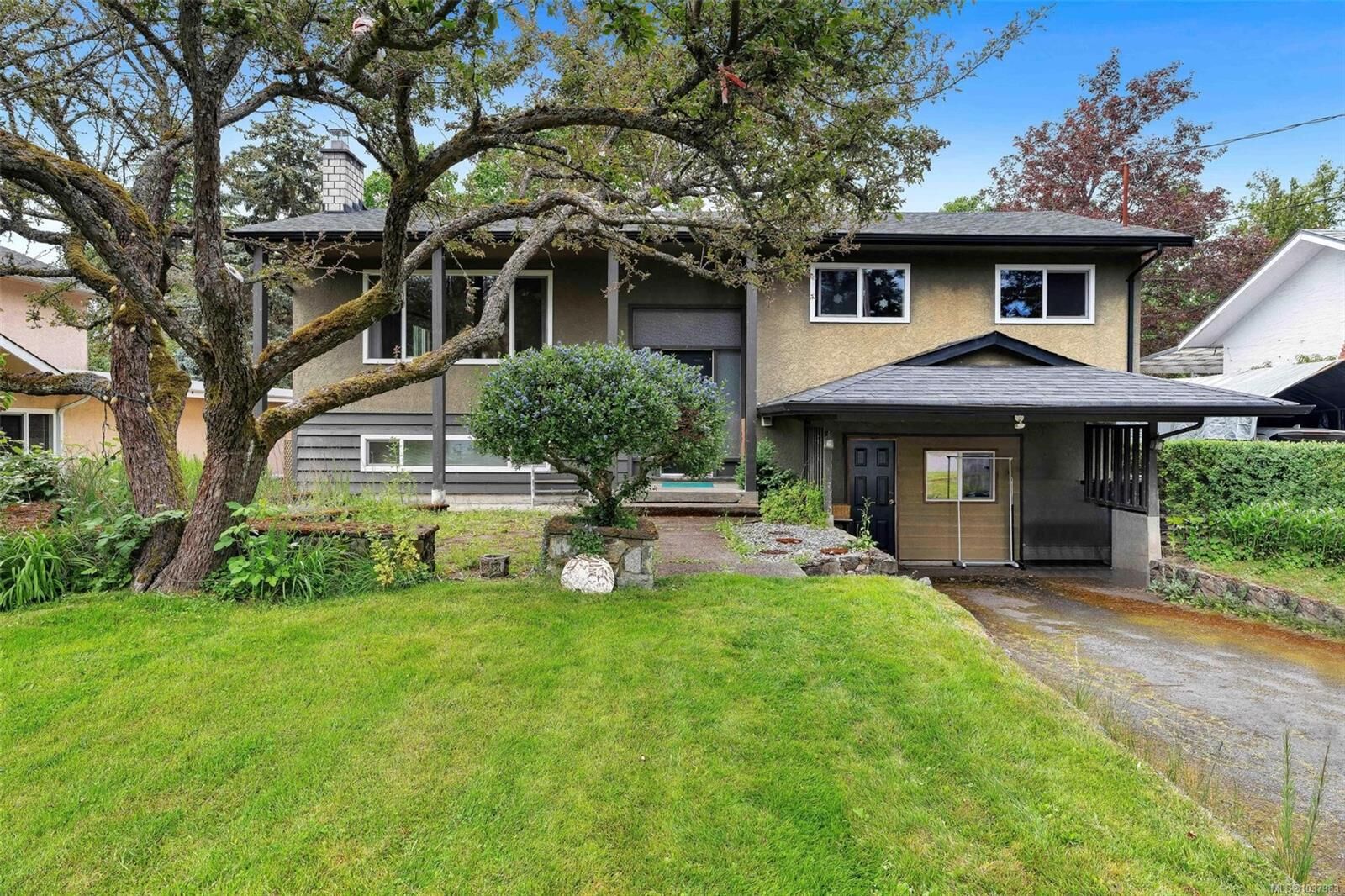 Property Photo:  3958 Emerald Pl  BC V8P 4T6 