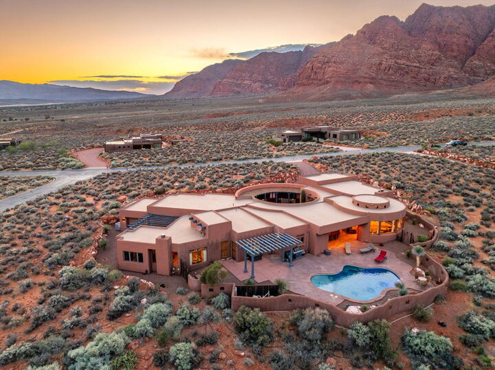 Property Photo:  1958 Cochise Way  UT 84738 