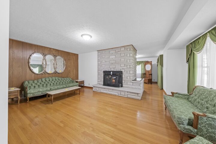 Property Photo: 904 Madison Avenue KY 41144