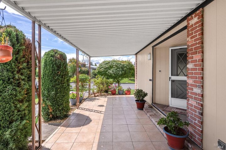 Property Photo:  1 Circulo Grande  CA 94928 
