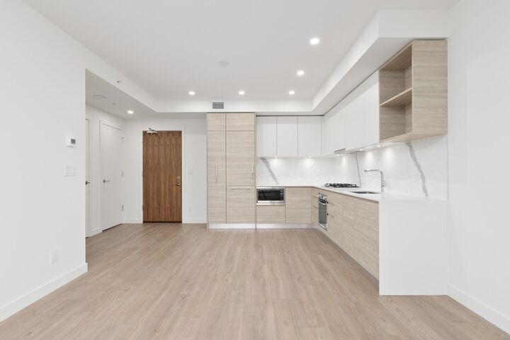 Property Photo: 595 Austin Avenue 1507 BC V3K 0G7