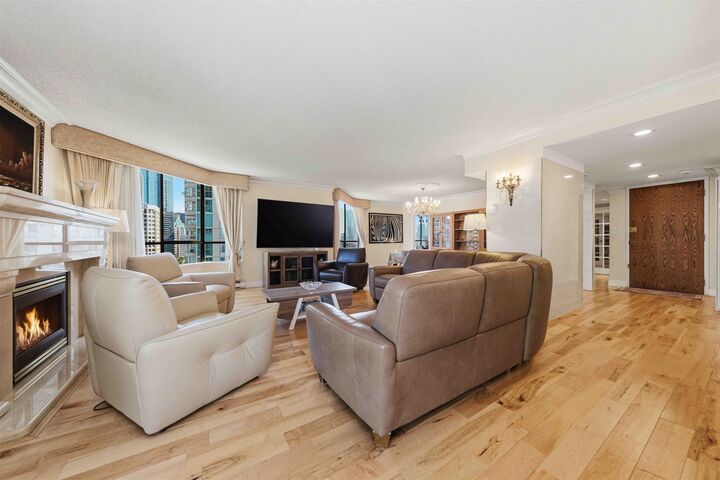 Property Photo: 738 Broughton Street 1602 BC V6G 3A7