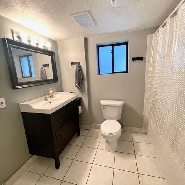 Property Photo:  1748 Napier Street  BC V6B 0E6 