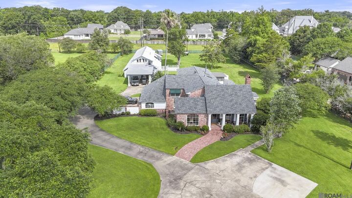 Property Photo:  332 & 336 Fulwar Skipwith Rd  LA 70810 