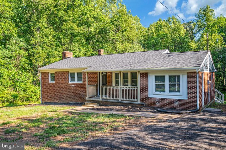 Property Photo: 15402 Reva Road VA 22735