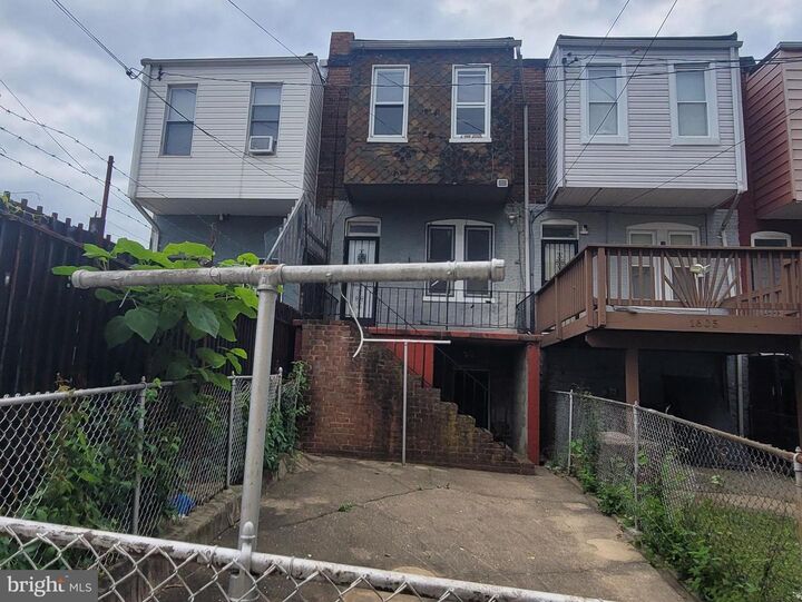 Property Photo:  1603 N Smallwood Street  MD 21216 
