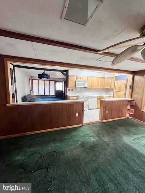 Property Photo:  14 Berwick Way  NJ 08854 