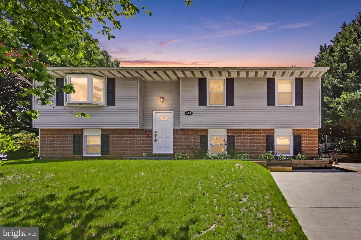 Property Photo: 401 Grove Ridge Court MD 21090