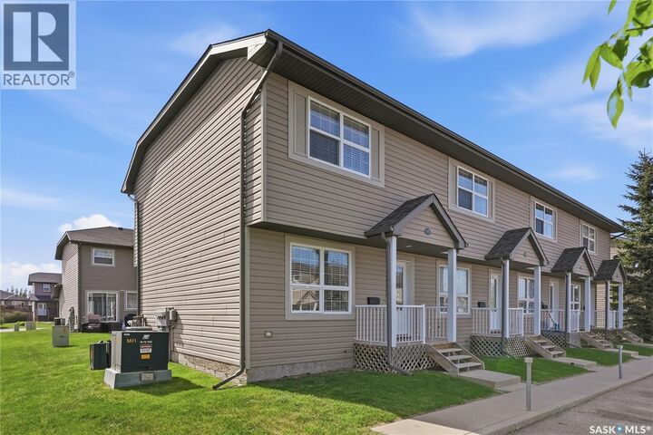 Property Photo:  15 300 Maccormack Road  SK S0K 0A2 