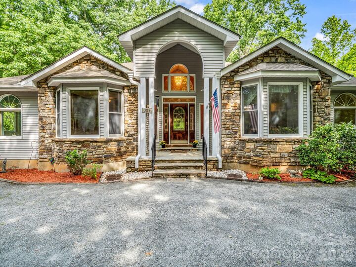 Property Photo: 385 Park Street NC 28722