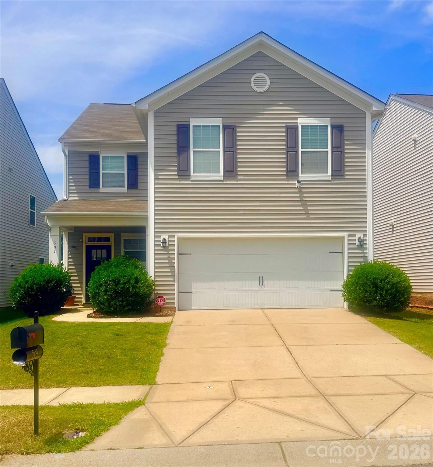 Property Photo:  504 Knothole Lane  NC 28214 