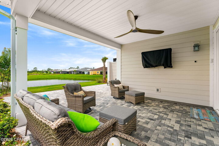 Property Photo:  8917 Parrot Place  FL 32413 