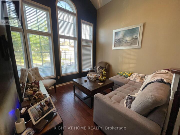 Property Photo: 5654 Churchill Meadows Boulevard ON L5M 7A7