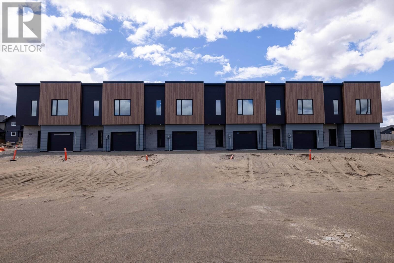 Property Photo:  836 Weiler Blvd  ON P7C 0A7 