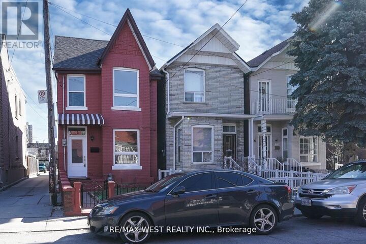 Property Photo:  115 Edwin Avenue  ON M6P 3Z8 