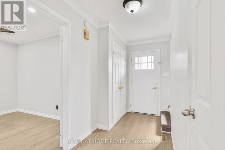 Property Photo: 39 Martindale Crescent ON L6X 2V7