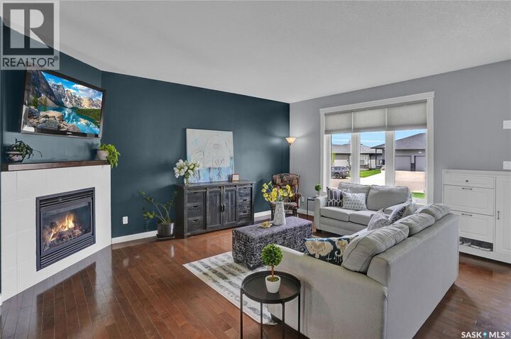 Property Photo: 121 Everton Crescent SK S6K 0A3