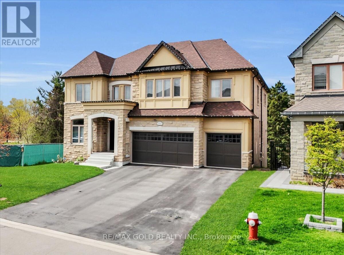 Property Photo:  6628 Rothschild Trail West  ON L5W 0A6 