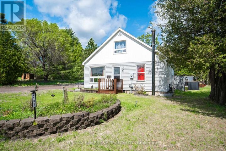 Property Photo: 2185 Petawawa Boulevard ON K8A 7G8