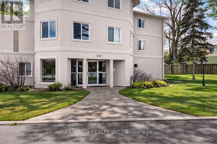 Property Photo: 107 Bond Street 202 ON L3V 1J7
