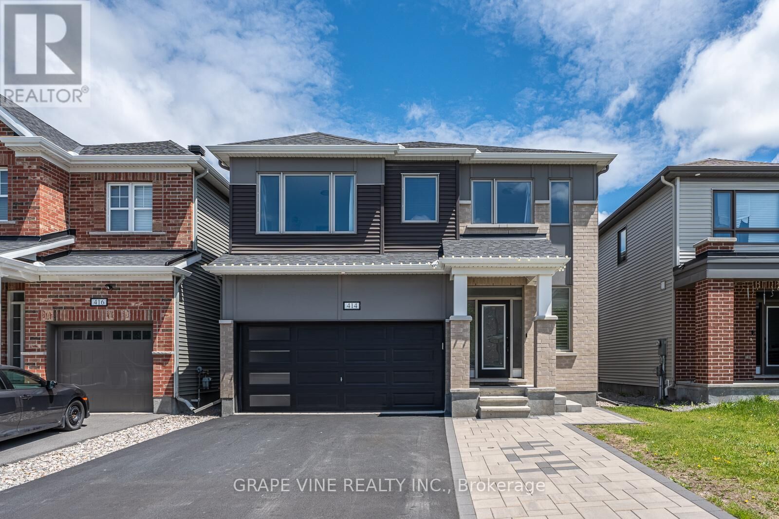 Property Photo:  414 Aphelion Crescent  ON K2J 6N6 